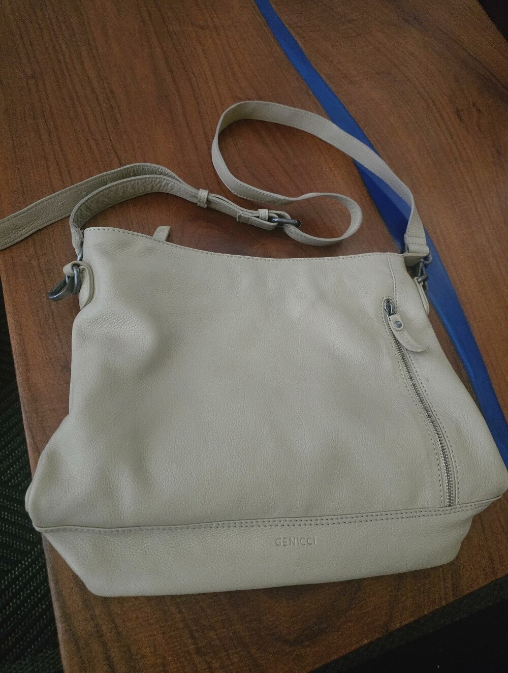 Genicci Cream Leather Crossbody Bag - Elegant Everyday Carry